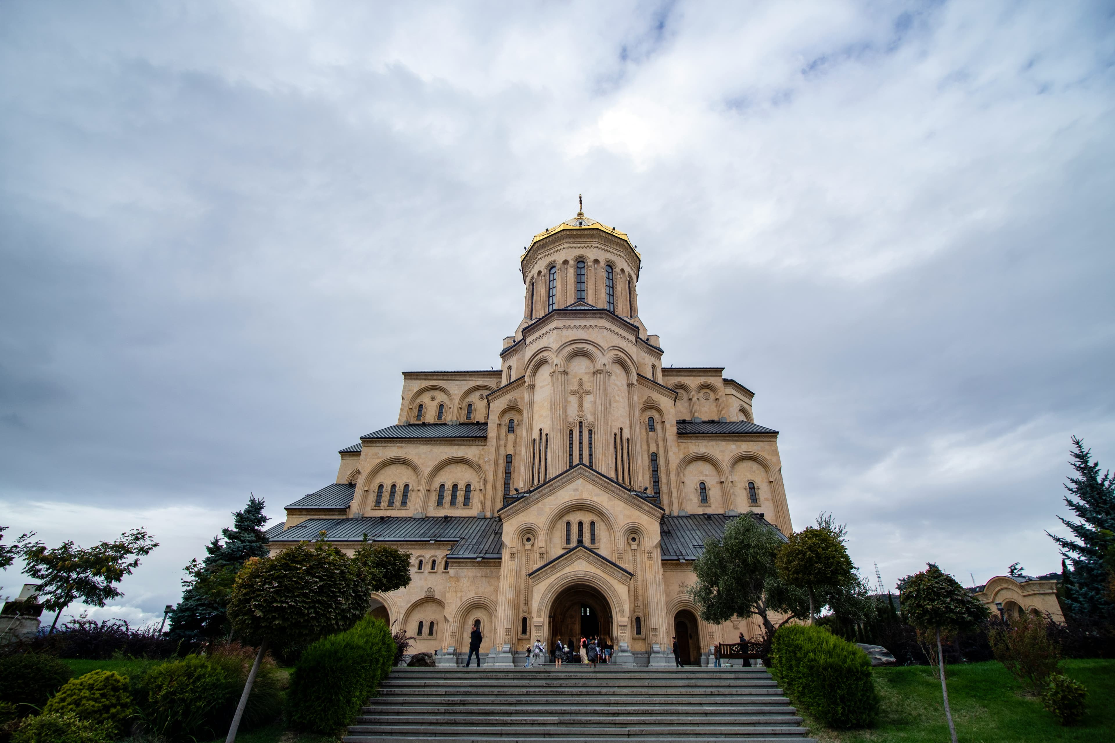 სამების საკათედრო ტაძარი